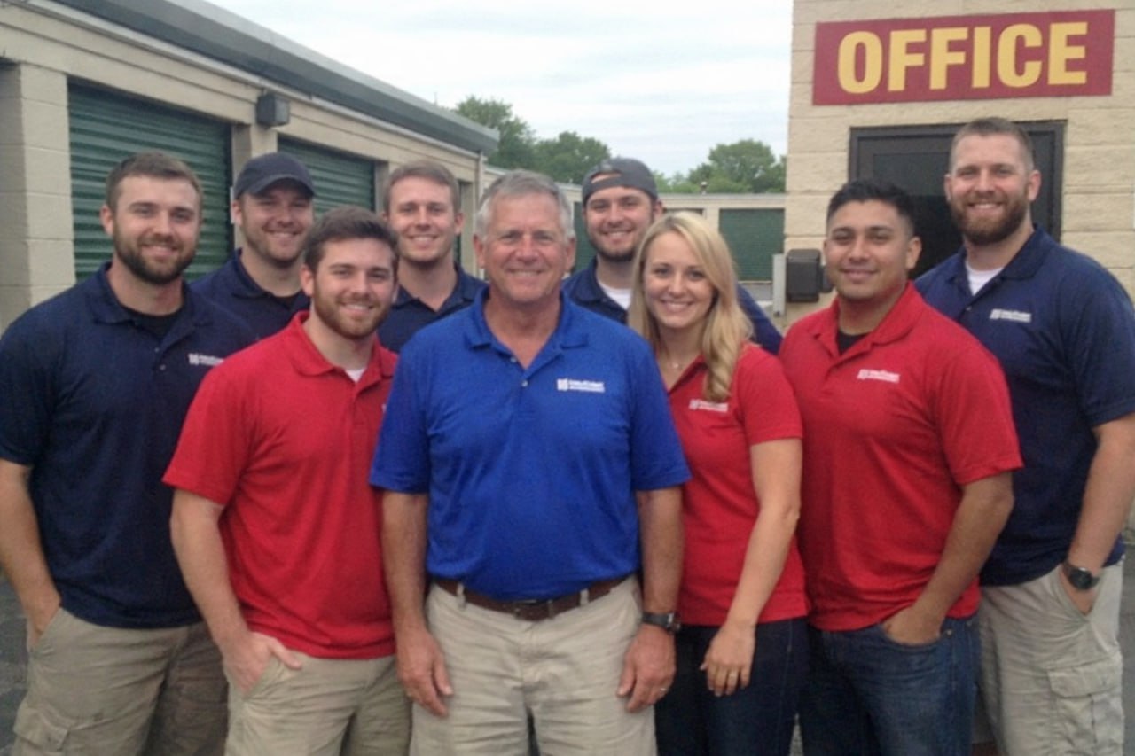 Water damage restoration professionals in Saint Louis, MO